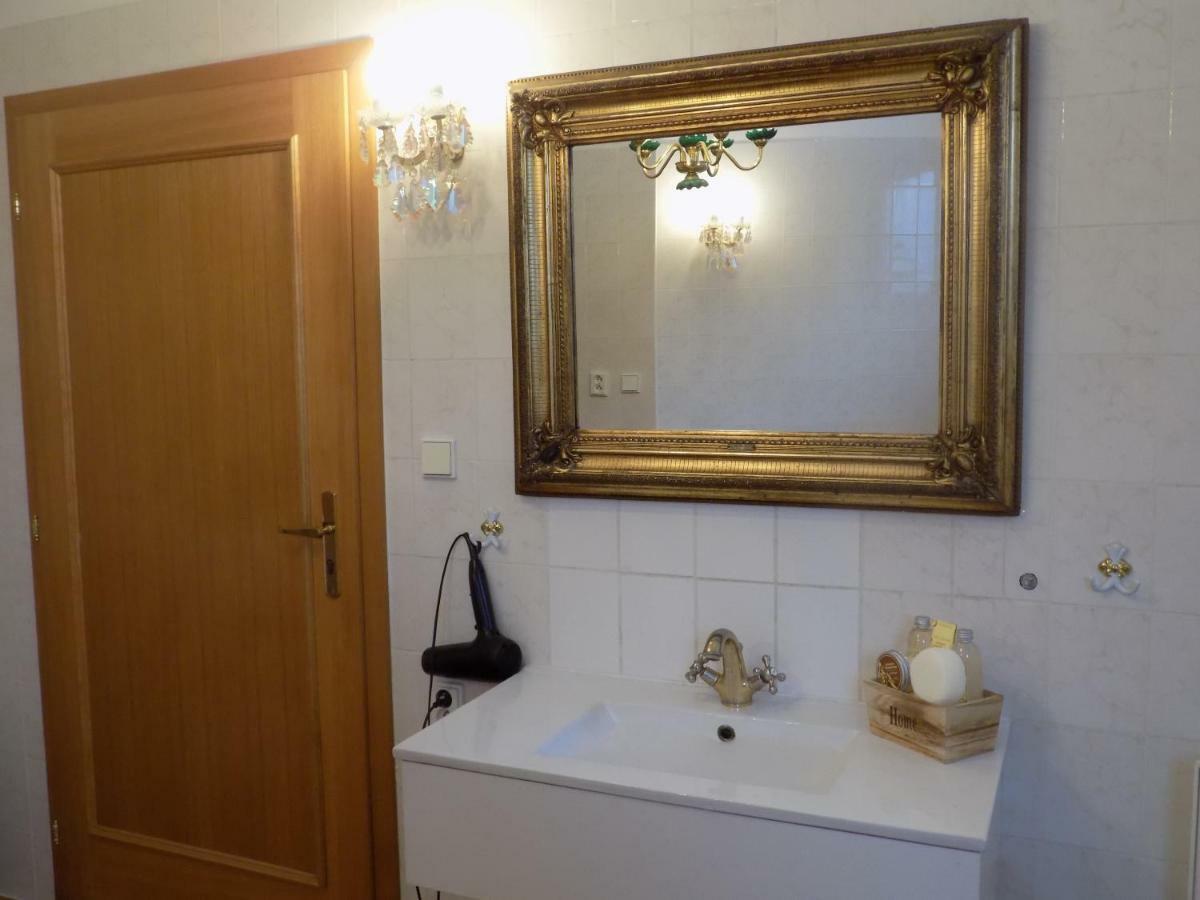 Apartament Landhaus Florian Rovensko pod Troskami Zewnętrze zdjęcie